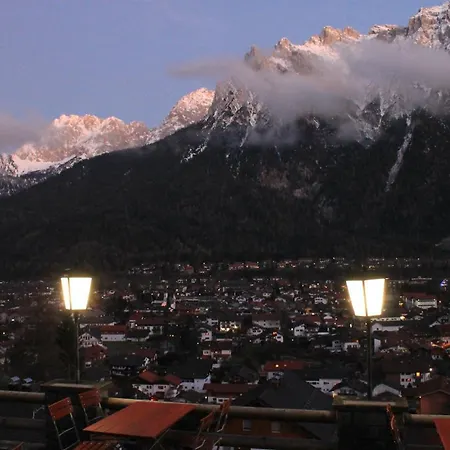Hotell Berggasthof Kärntner Alm 3*