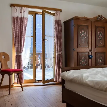 Hotell Berggasthof Kärntner Alm 3*