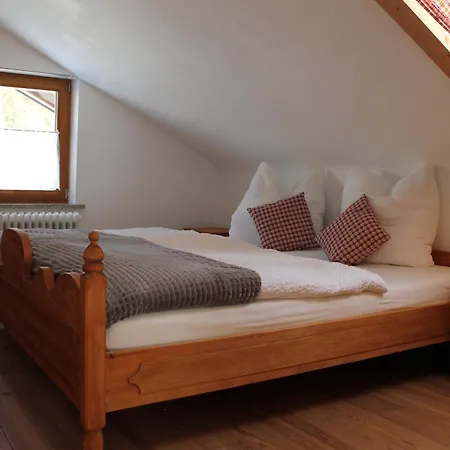 Hotell Berggasthof Kärntner Alm Mittenwald