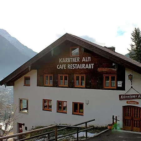 Hotell Berggasthof Kärntner Alm 3*